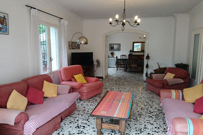 Propriété - 180 m² - 6 pièces