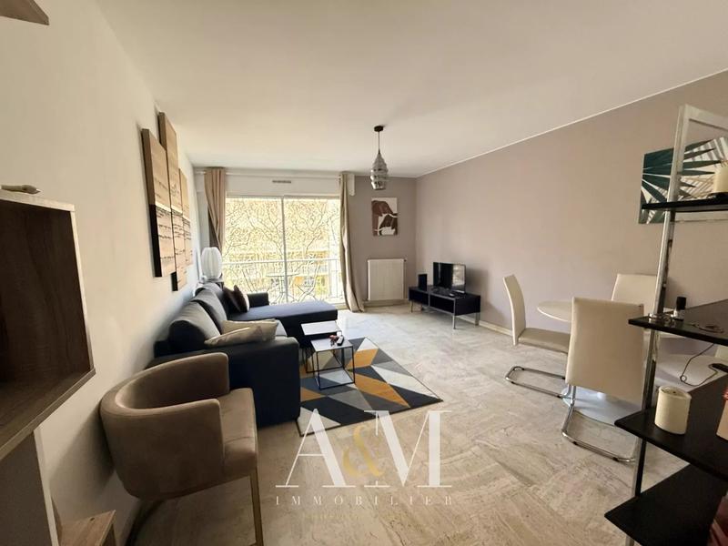 Appartement - 74 m² - 3 pièces