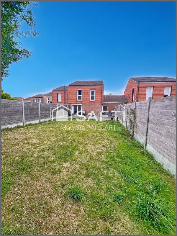 Maison - 95 m² - 5 pièces