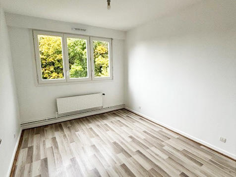 Appartement - 81 m² - 4 pièces