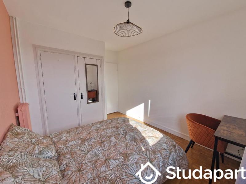 Chambre - 9 m² - 1 pièce