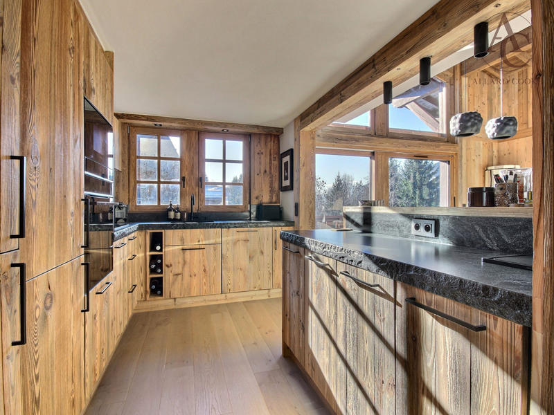 Appartement - 102 m² - 4 pièces