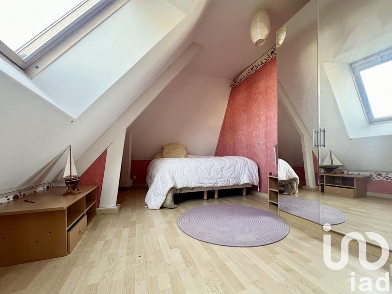 Maison - 197 m² - 10 pièces