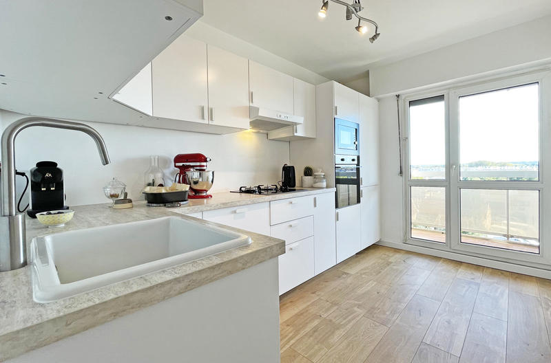 Appartement - 95 m² - 4 pièces