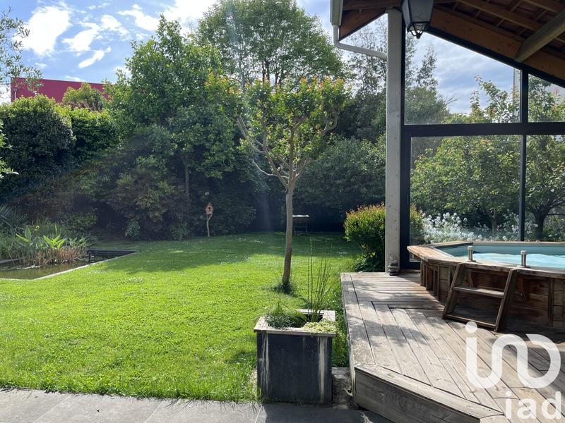 Maison de ville - 200 m² - 6 pièces