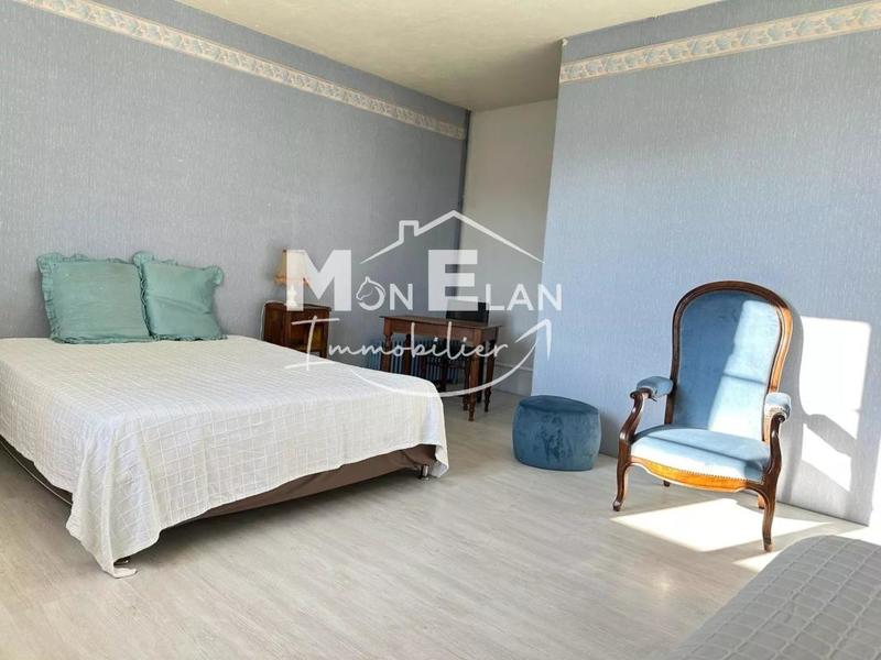 Maison - 420 m² - 10 pièces