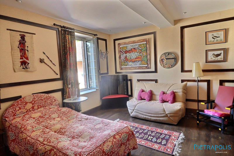 Maison ancienne - 483 m² - 12 pièces