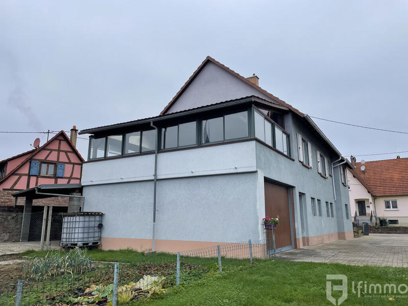 Immeuble - 261 m² - 9 pièces