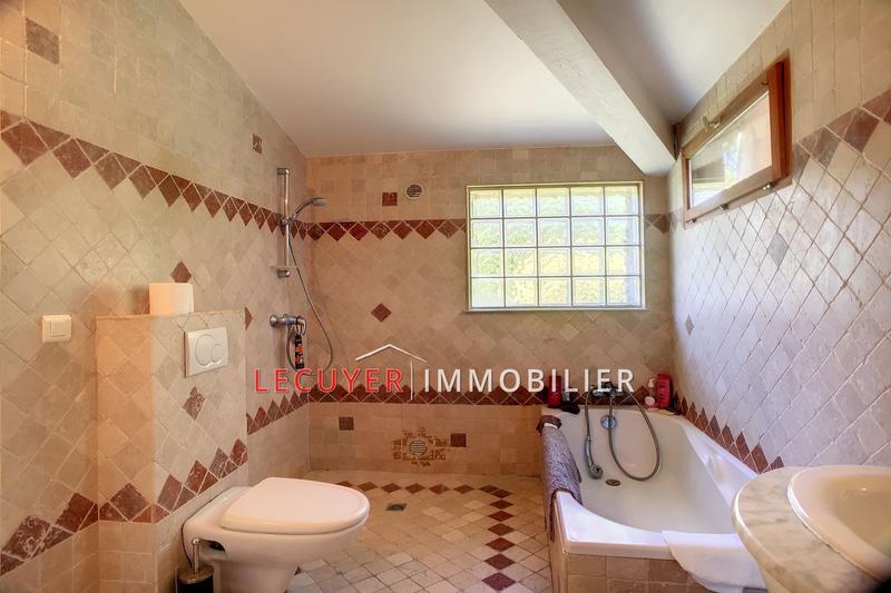 Appartement - 151 m² - 5 pièces