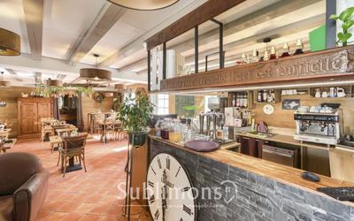 Fonds de commerce - 185 m²