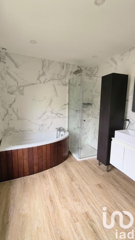 Maison - 186 m² - 6 pièces