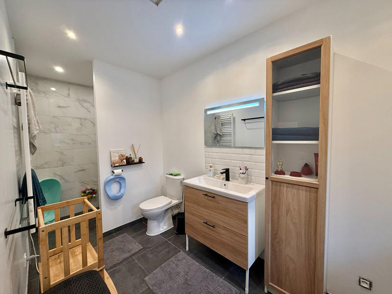 Maison - 180 m² - 7 pièces