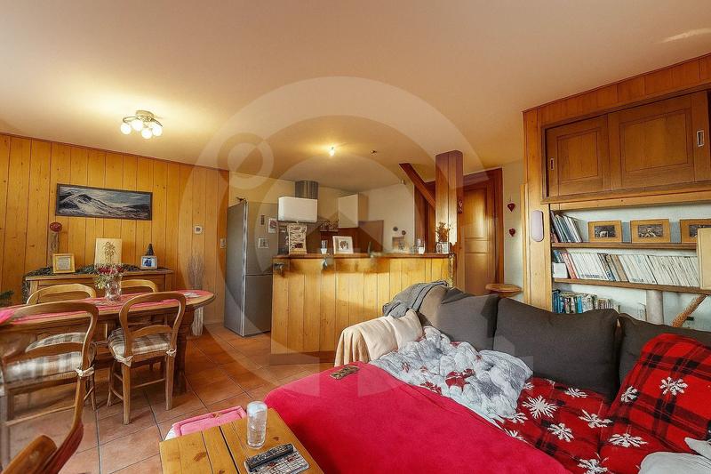 Maison - 265 m² - 15 pièces