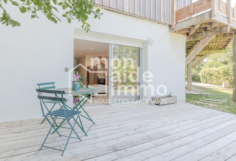 Maison contemporaine - 227 m² - 7 pièces