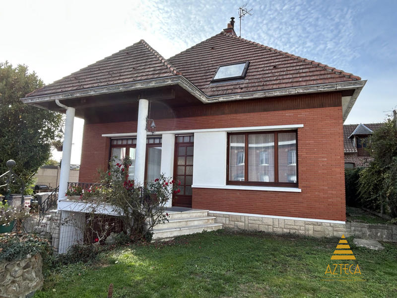 Maison - 221 m² - 8 pièces