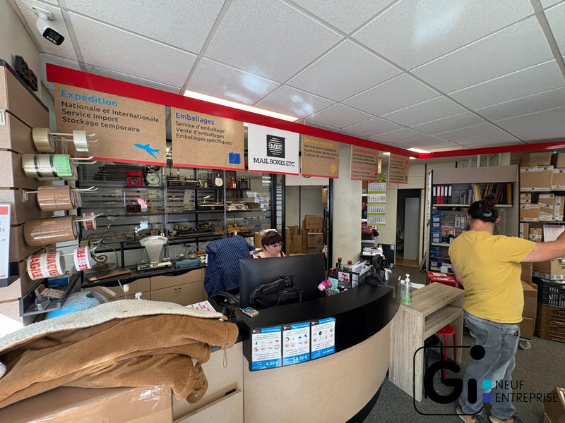 Local commercial - 90 m² - 4 pièces