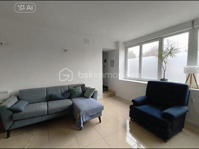 Maison - 108 m² - 4 pièces