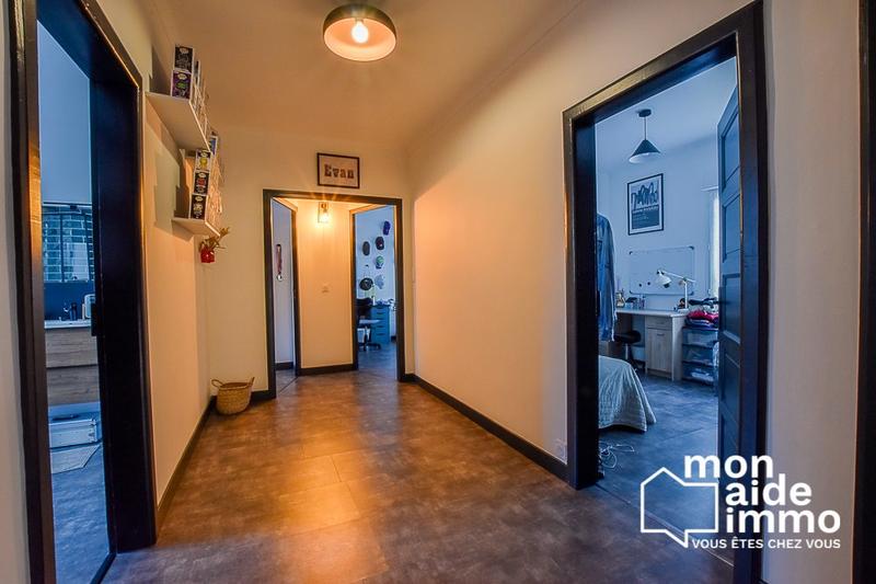 Maison - 189 m² - 6 pièces