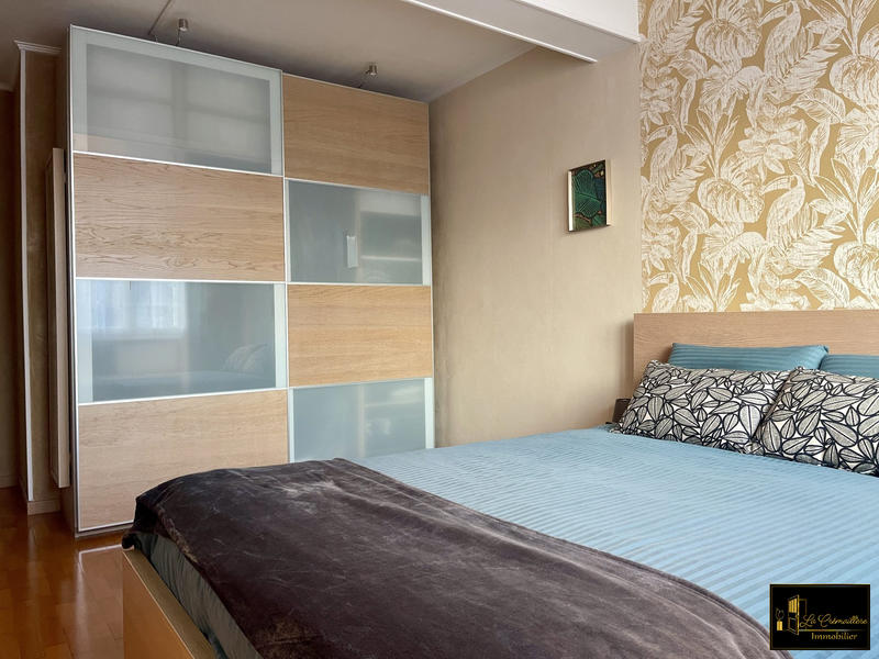 Maison traditionnelle - 130 m² - 6 pièces