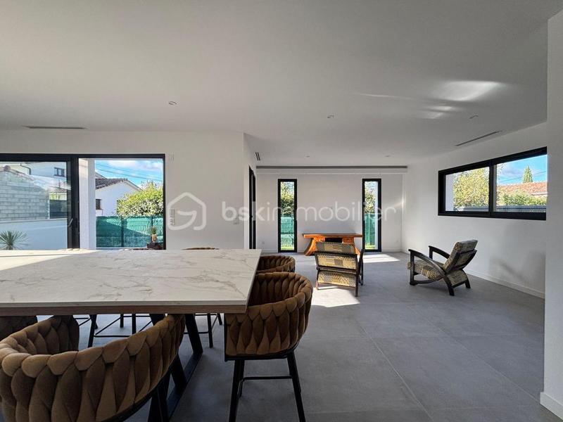 Villa - 139 m² - 5 pièces