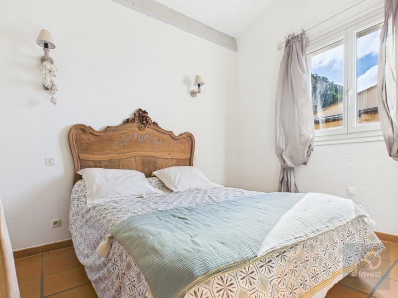 Villa - 204 m² - 6 pièces