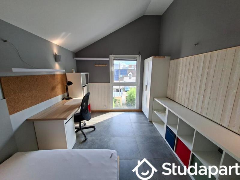 Chambre - 13 m² - 1 pièce