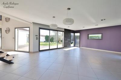 Maison - 168 m² - 6 pièces