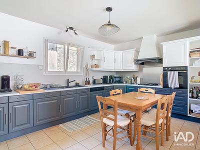 Maison - 160 m² - 5 pièces