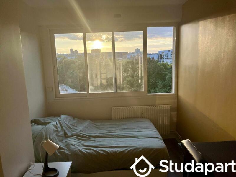 Chambre - 11 m² - 1 pièce