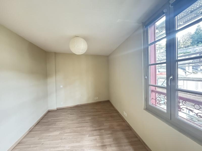 Appartement - 64 m² - 2 pièces