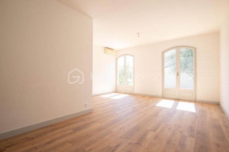Maison - 94 m² - 5 pièces