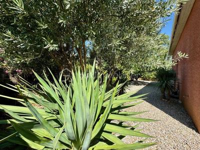 Villa - 232 m² - 8 pièces