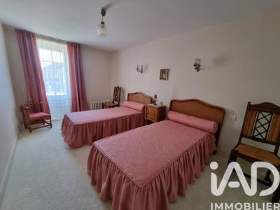 Maison - 181 m² - 5 pièces