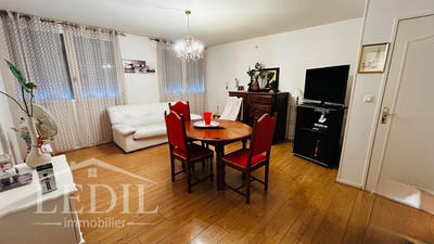 Appartement - 80 m² - 3 pièces