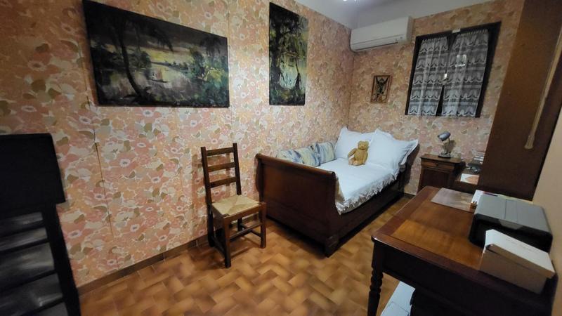 Maison - 180 m² - 7 pièces