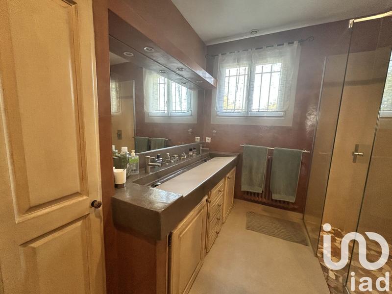 Maison - 163 m² - 6 pièces