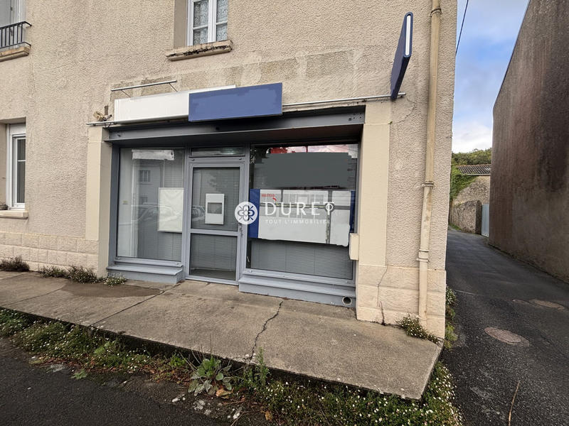 Local commercial - 53 m² - 4 pièces