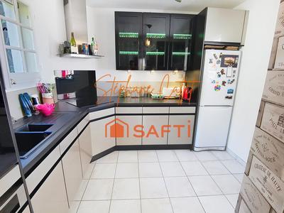 Maison - 122 m² - 4 pièces