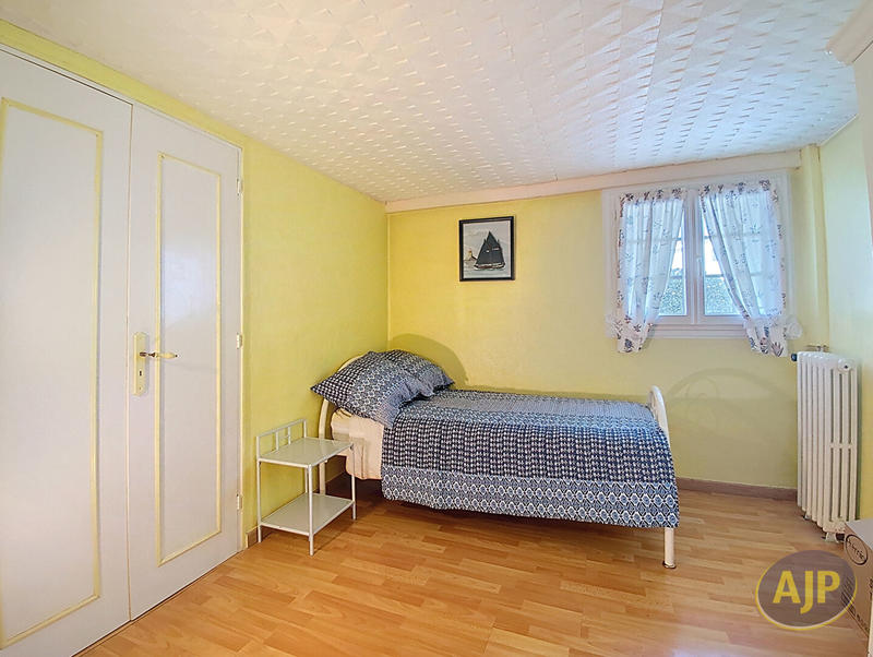 Maison - 140 m² - 7 pièces