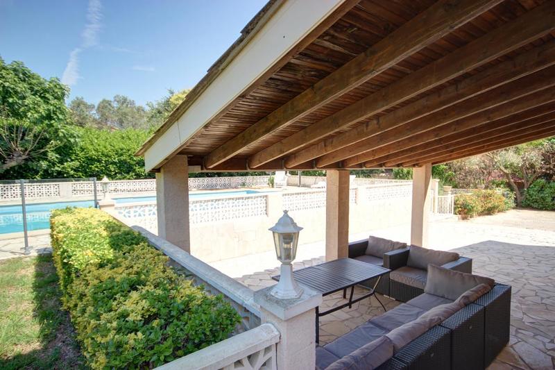 Maison - 203 m² - 7 pièces