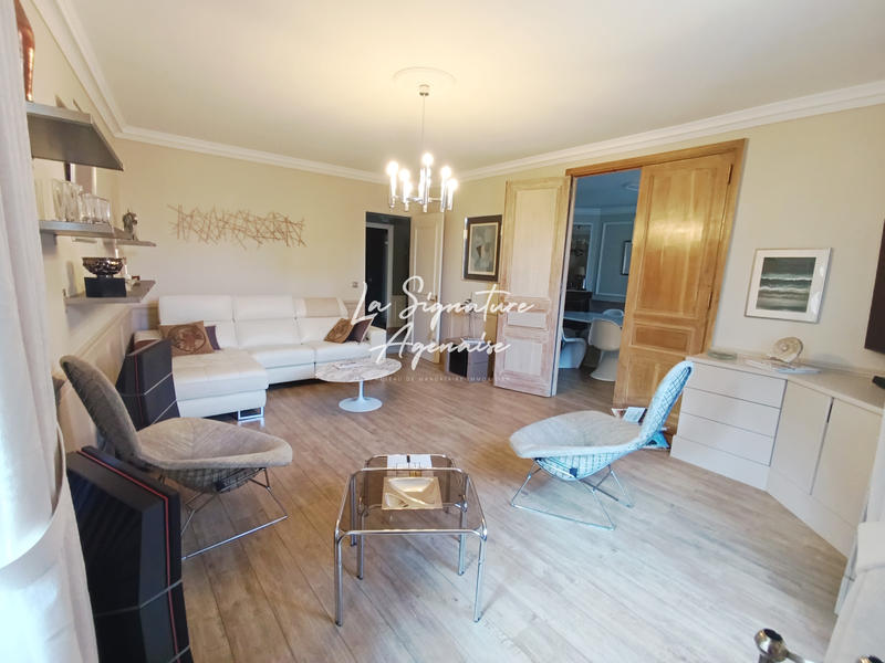 Maison - 336 m² - 12 pièces