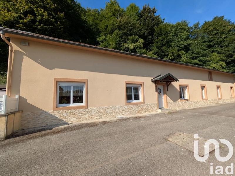 Maison - 238 m² - 10 pièces