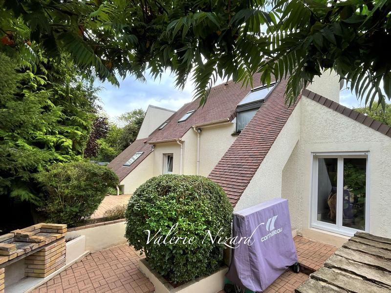 Maison d'architecte - 205 m² - 7 pièces