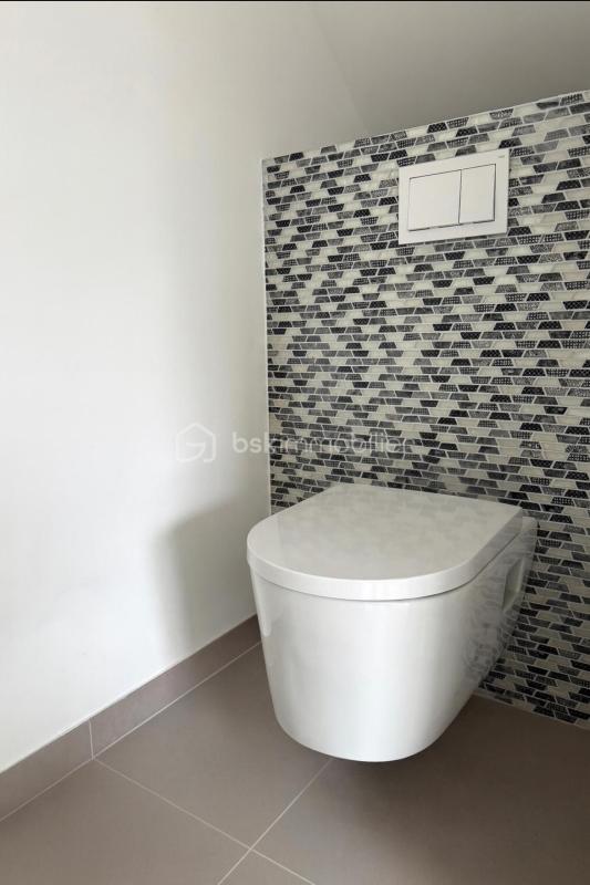 Maison jumelée - 84 m² - 4 pièces