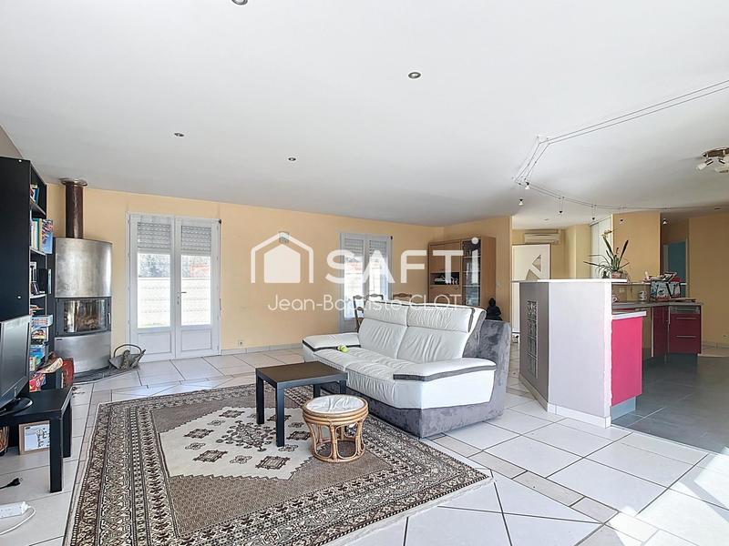 Maison - 158 m² - 8 pièces