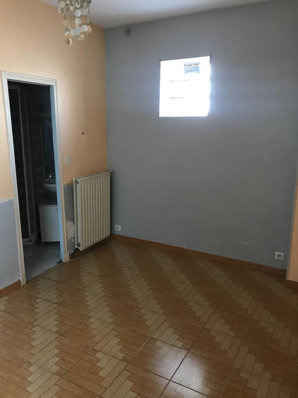 Appartement - 90 m² - 2 pièces