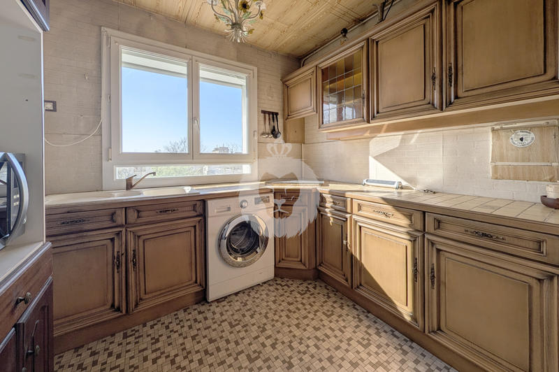 Appartement - 75 m² - 4 pièces