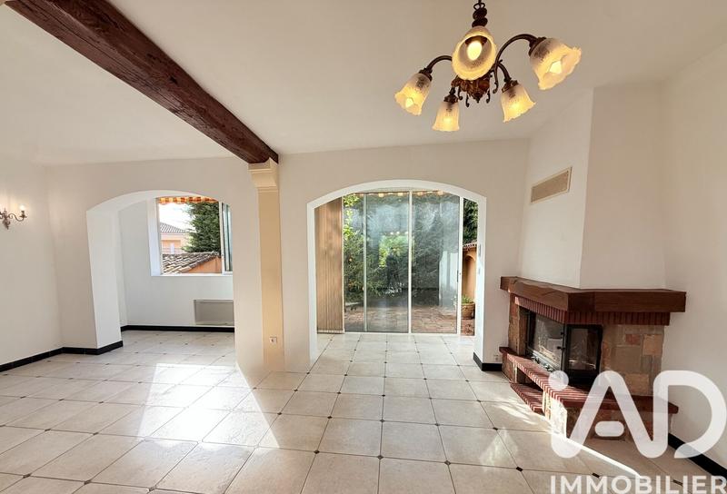 Maison - 87 m² - 5 pièces