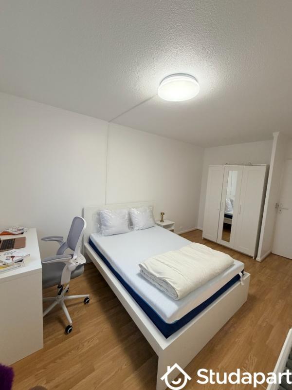 Chambre - 10 m² - 1 pièce
