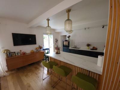 Maison traditionnelle - 110 m² - 5 pièces